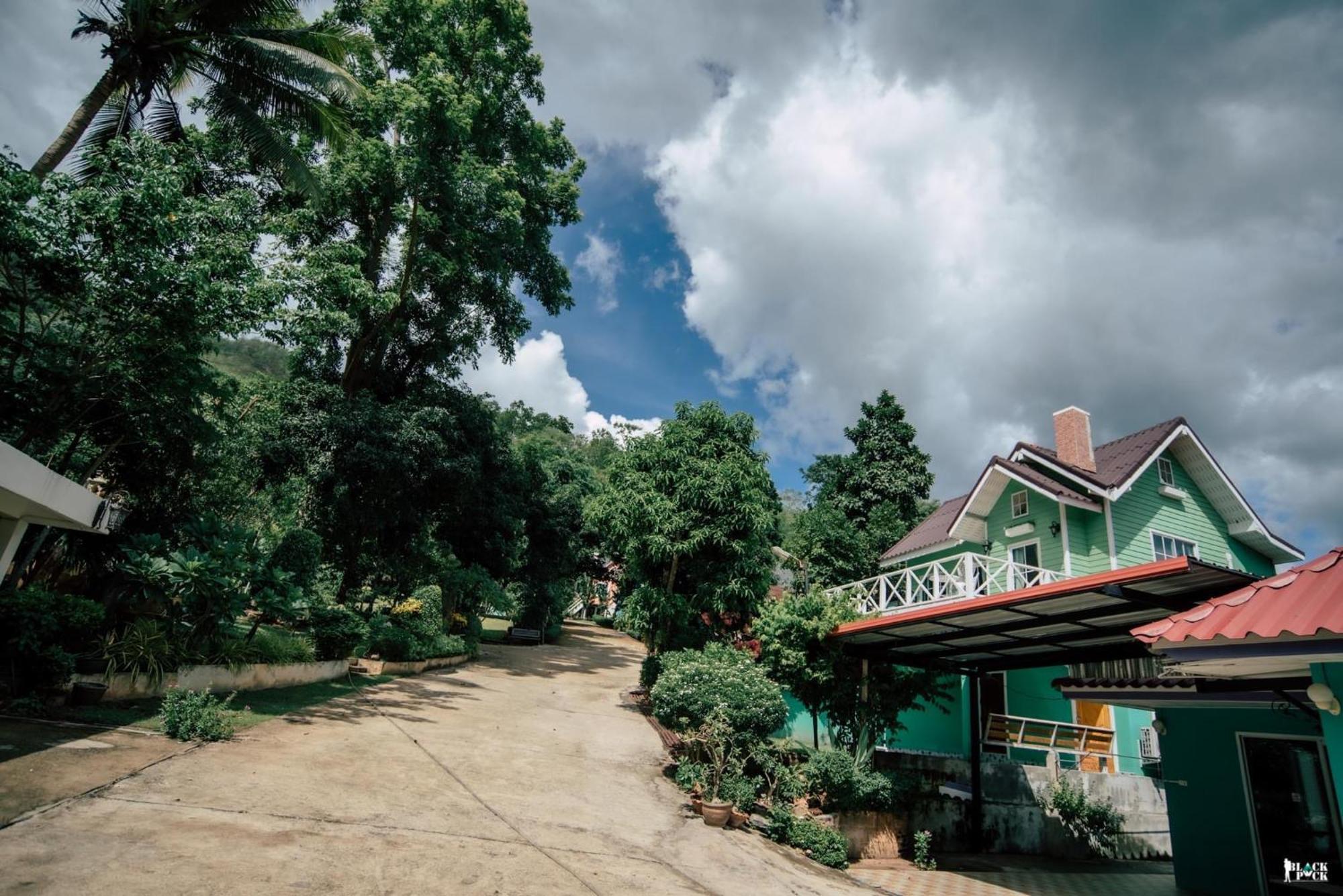 Suriyan Erawan Kanchanaburi สุริยัน เอราวัณ กาญจนบุรี *